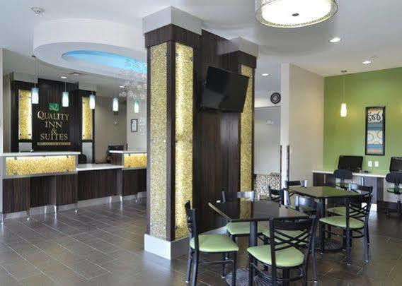 Microtel Inn & Suites Kenedy Exterior photo